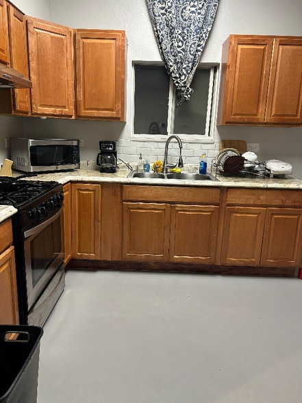 Building Photo - 707-711 Ohio St