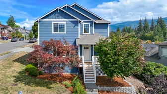 Building Photo - 1502 Portobello Ave