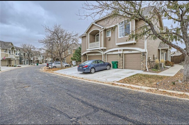 Building Photo - 1332 Carlyle Park Cir