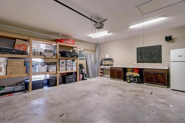 Building Photo - 15134 Barataria Dr