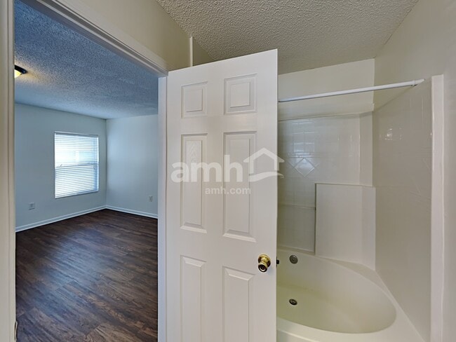 Building Photo - 441 Tribune Dr