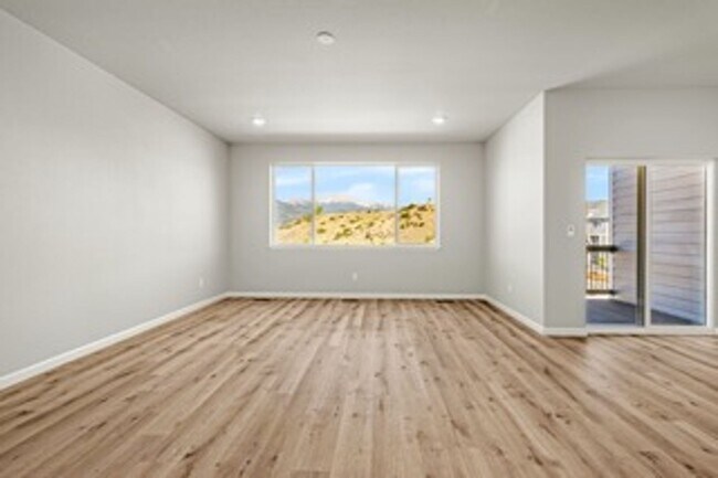Building Photo - Brand New Luxury Townhome with Unparalleled Pikes Peak & Front Range Views