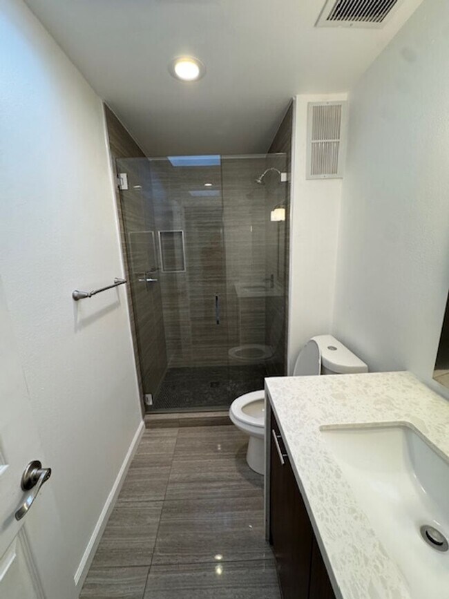 Building Photo - Welcome to your Palm Springs Retreat!