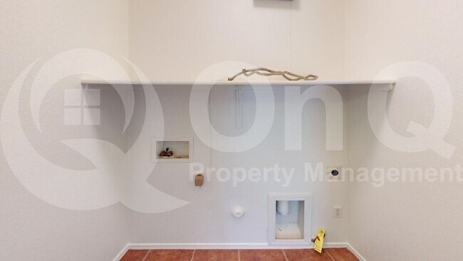 Building Photo - 11155 N 82nd Dr