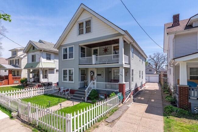 Building Photo - 3977 W 23rd St