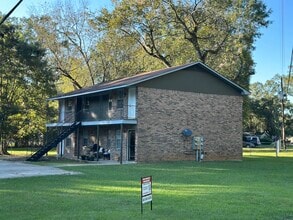 Building Photo - 4 Eatonville Rd