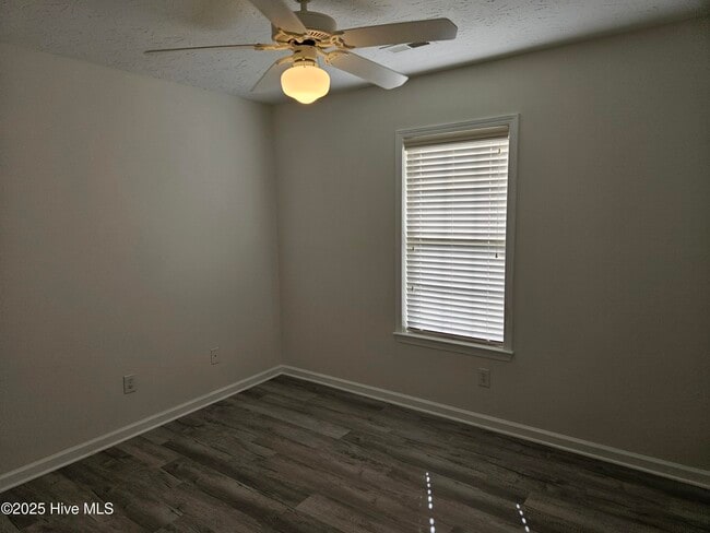 Building Photo - 112 Belvedere Dr