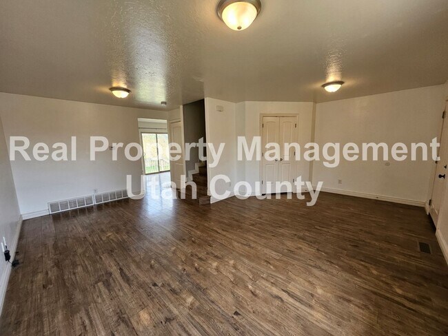 Building Photo - Spanish Fork House
