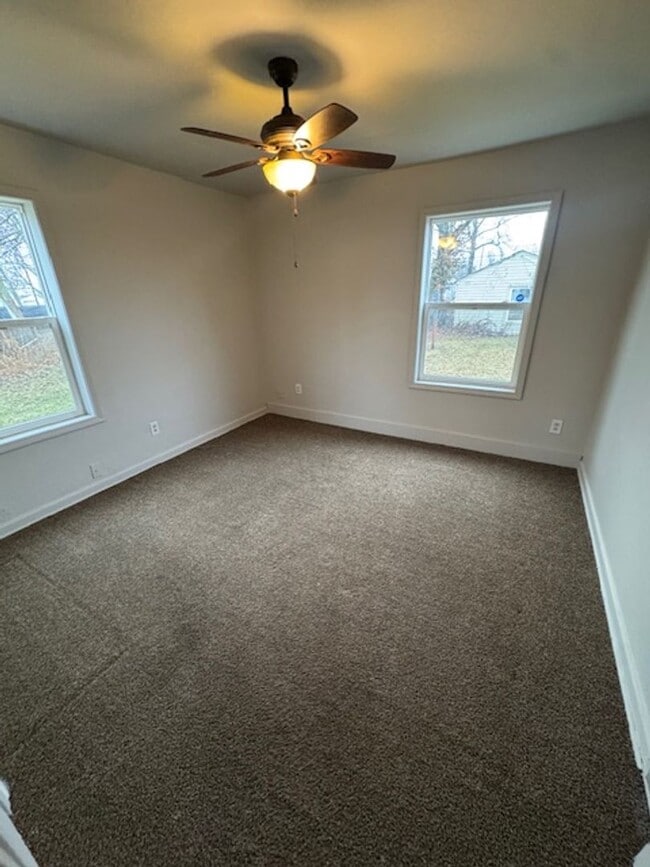 Building Photo - 2913 Chestnut St