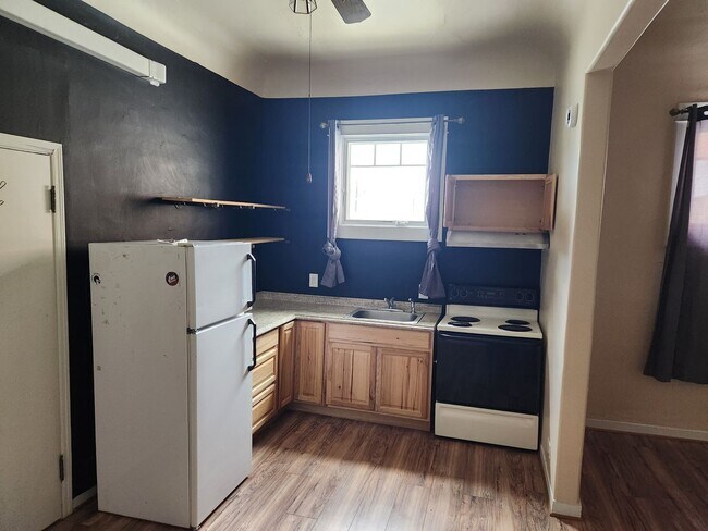 Building Photo - Downtown Flagstaff Condo – Modern Living A...