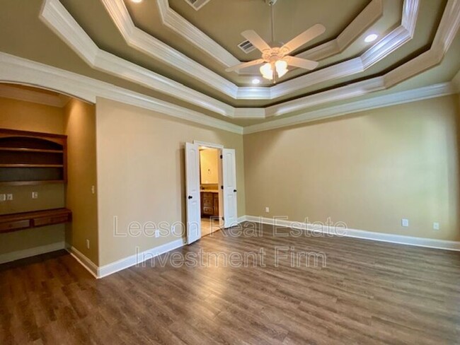 Building Photo - 632 Bitter Pecan Dr