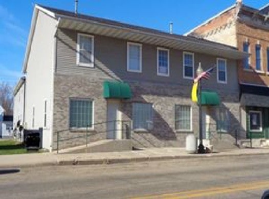 Building Photo - 105 N Elm St