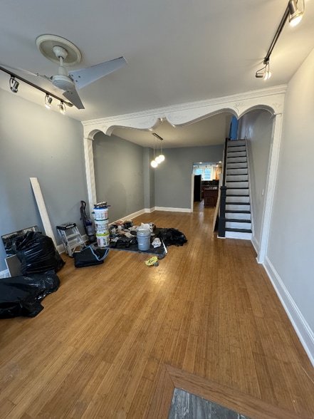 Building Photo - 807 Alter St