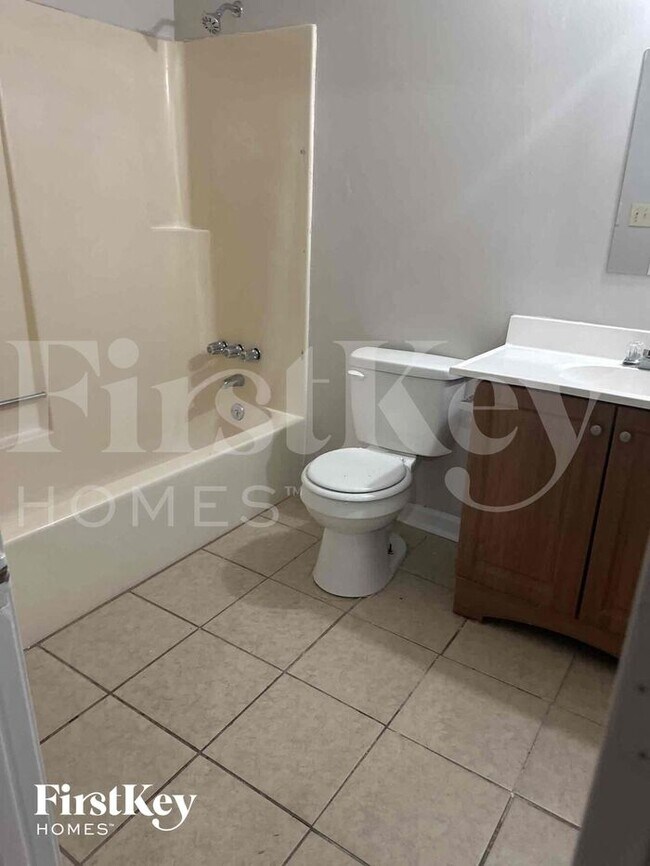 Building Photo - 1726 Hidden Acres Dr SW