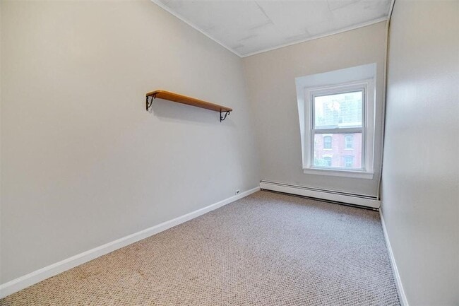 Building Photo - 155 Sussex St