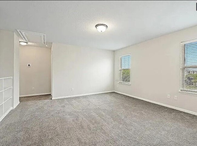 Building Photo - 10801 Sentinel Dr