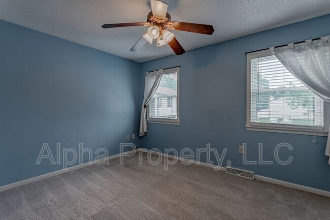 Building Photo - 132 Shockley St