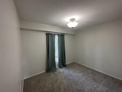 Building Photo - "Charming Anoka Retreat: 3-Bedroom Home with Finished Basement & Large Yard with Fence!"