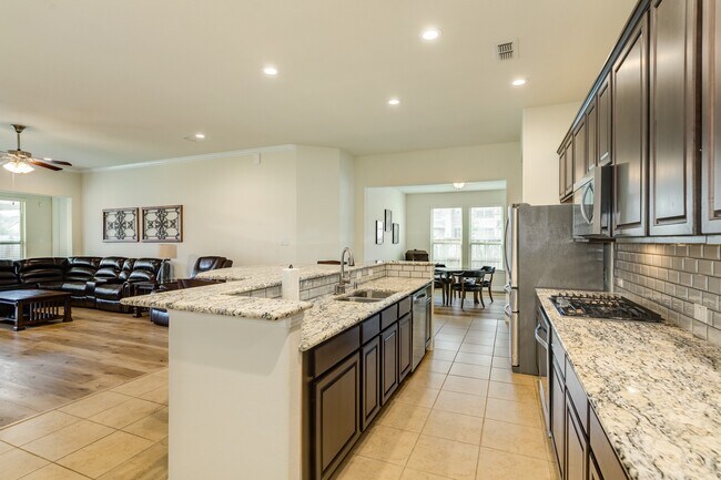 Building Photo - 2329 Vineyard Terrace Ln