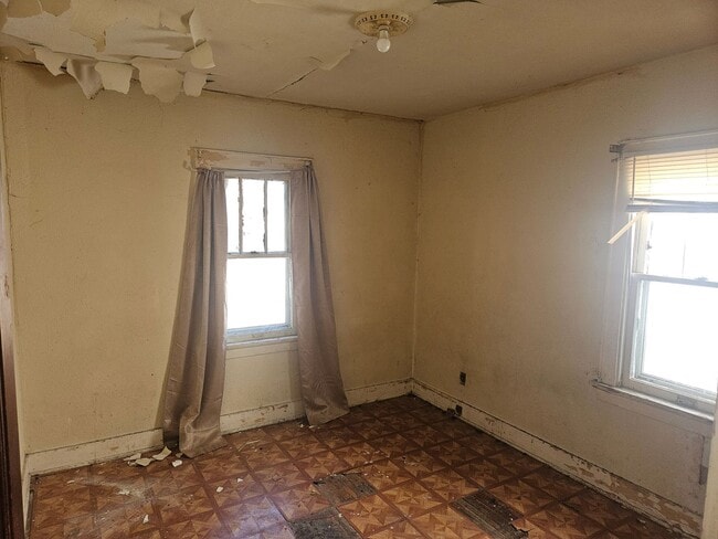 Building Photo - Owner Finance – NO Credit Check! 3 Bed Home – Move In Fast!