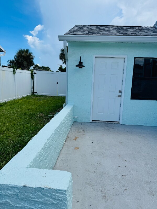 Building Photo - 202 Bosarvey Dr