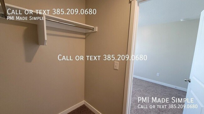 Building Photo - 328 Grassland Dr