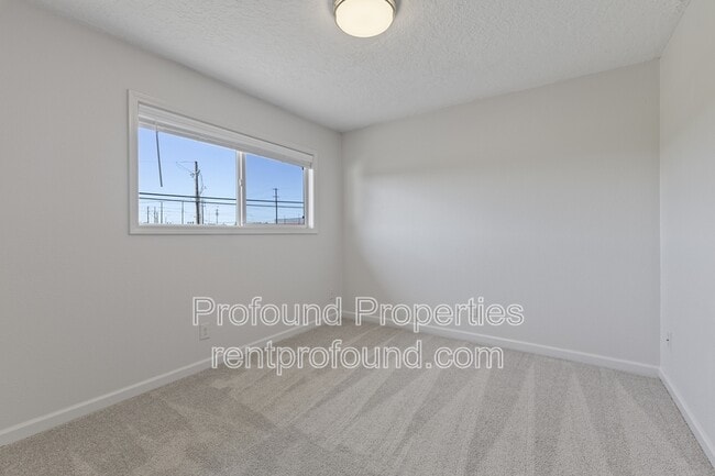 Building Photo - 20815 SW Alexander St