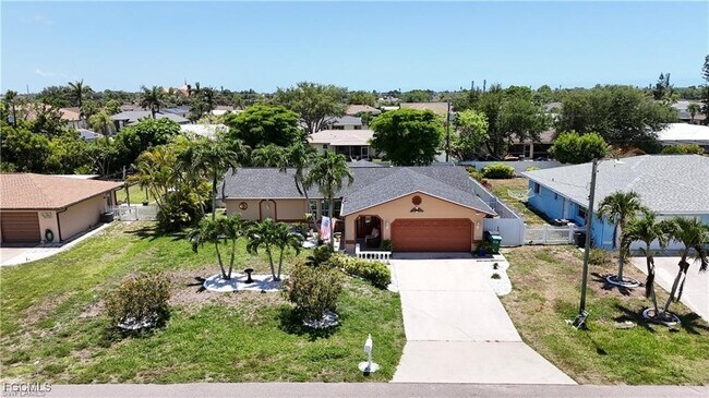 Building Photo - 1424 SE 22nd Terrace