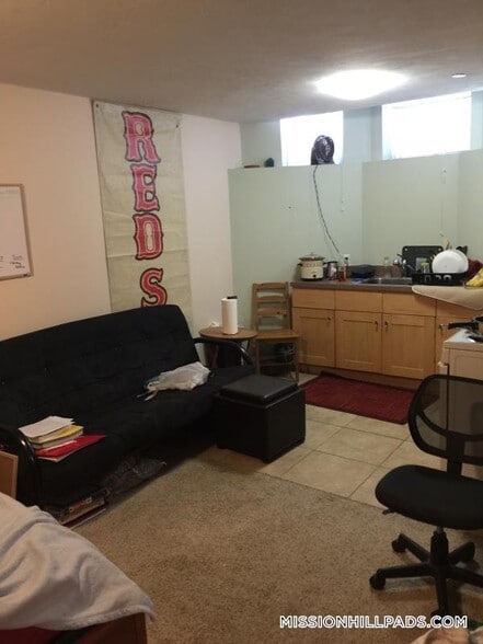 Building Photo - 887 Huntington Ave