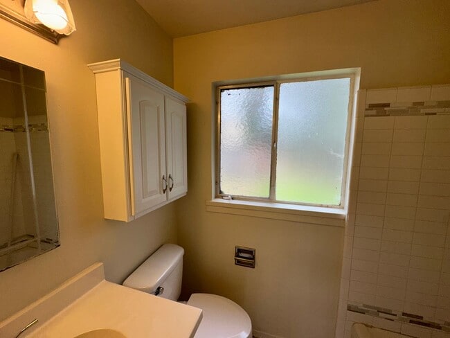 Building Photo - 3120 Alder Way