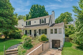 Building Photo - 3 Bed 3 Bath - Bethesda Colonial - Move-In...