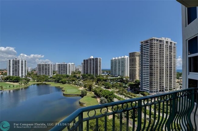 Building Photo - 20000 E Country Club Dr