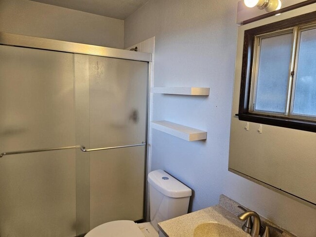 Building Photo - 2425 Emery St