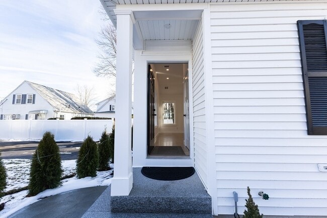 Building Photo - 17 Harding Rd