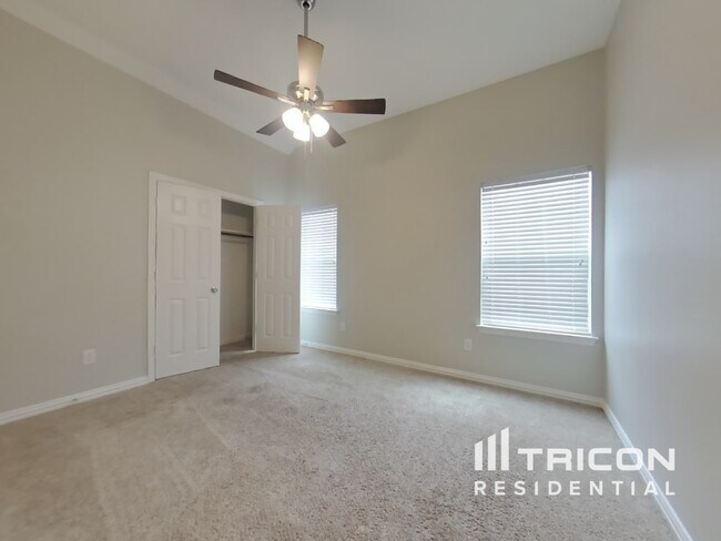 Building Photo - 1016 Oakcrest Drive Providence Village TX