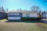 Building Photo - 2407 Terrace Ave
