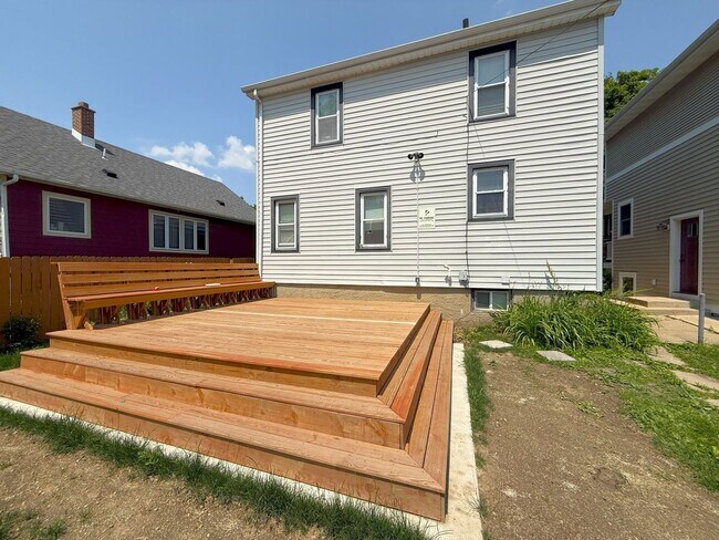 Building Photo - 1523 Jefferson St