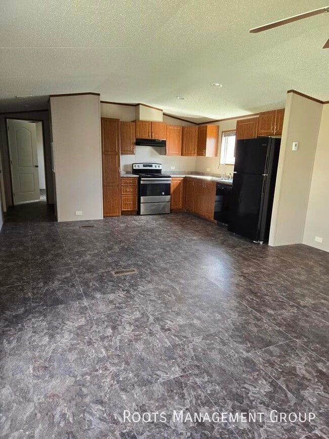 Building Photo - Home Available to Lease - Apply Today!