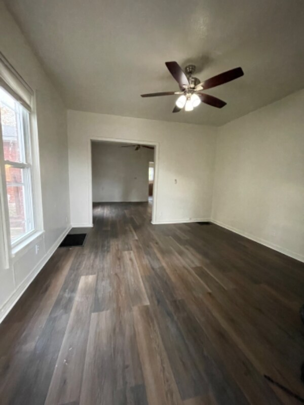 Building Photo - 1022 Huffman St