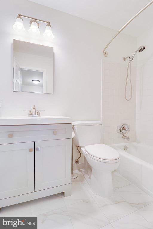 Building Photo - 4809 Tabard Pl