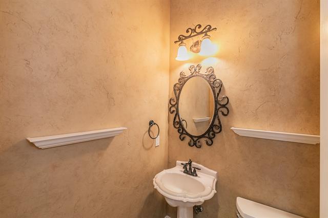 Building Photo - 119 Olympic Dr