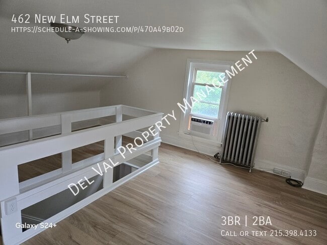 Building Photo - 462 New Elm St