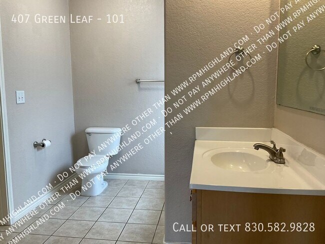 Building Photo - 407 Green Leaf