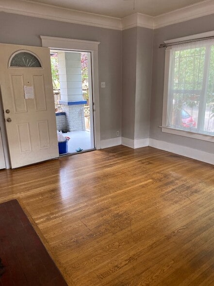 Living Room - 4615 Fremont Ave N
