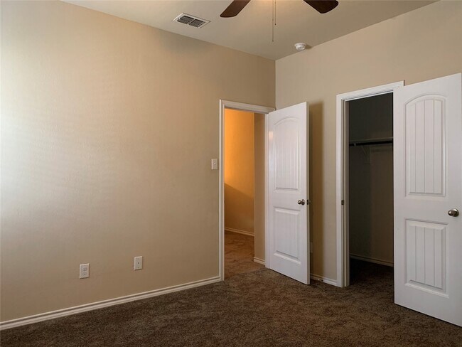 Building Photo - 6353 Eagle Lake Ct
