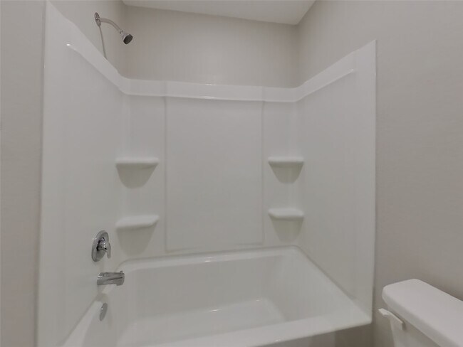 Building Photo - 23048 Shakespeare Dr