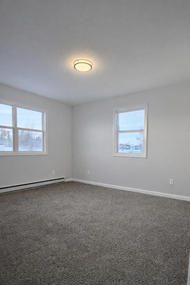 Building Photo - 102 Lake Ave S