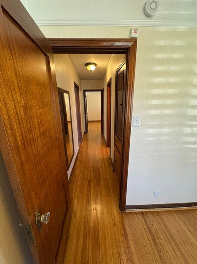 Building Photo - 2501 Eucalyptus Ave