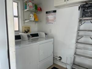 Building Photo - 325 S Ocean Breeze