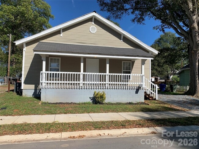 Building Photo - 208 Parker Ave